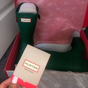 Hunter boots - NWT - SZ 6